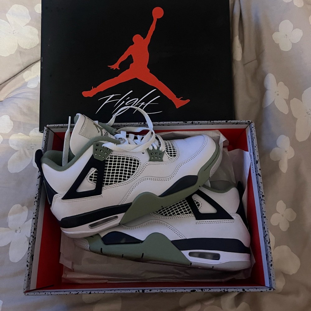 Jordan 4 Seafoams